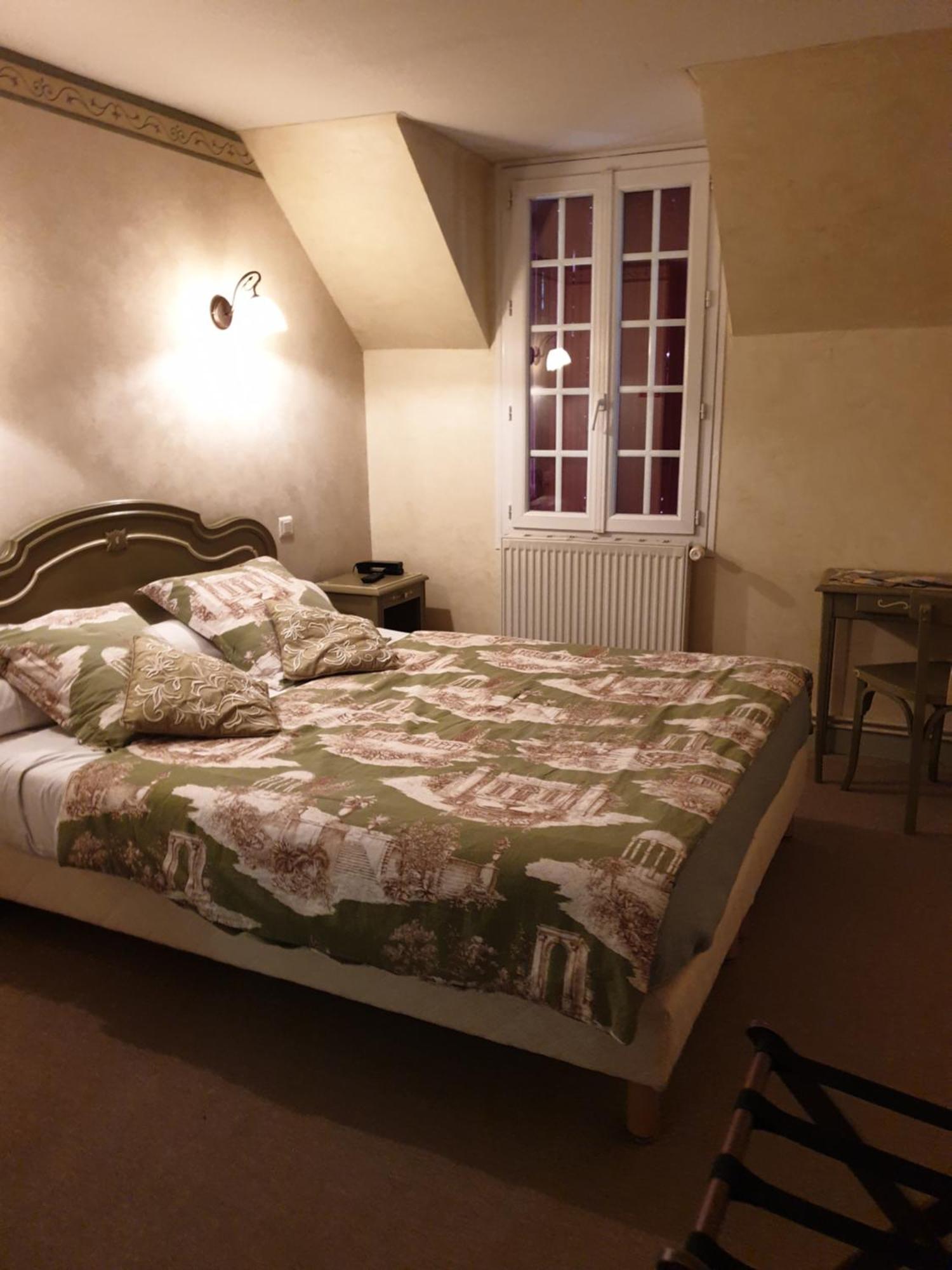 Hostellerie Belle Rive Gagnac-sur-Cere Luaran gambar